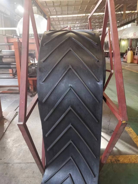 <b>花紋輸送帶的專業生產商~隆源橡膠</b>