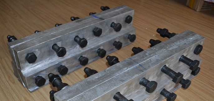 標準的鋼絲繩接頭裝置